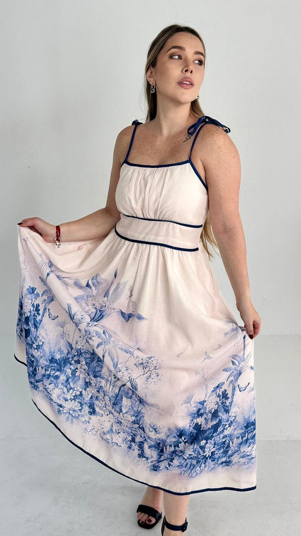 Vestido blanco con azul marino flores