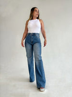 Pantalon de jean bota ancha con brillos