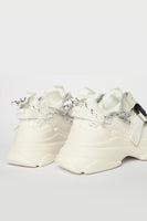 Ugly Shoes Off White con Broche